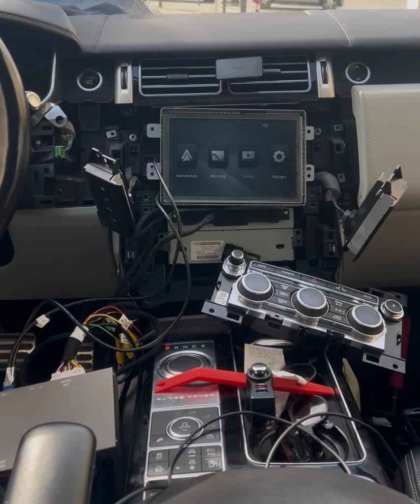 Installation module CarPlay sans fil sur écran d